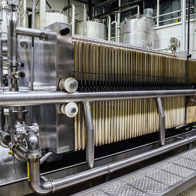 Filtration tank in a brewery