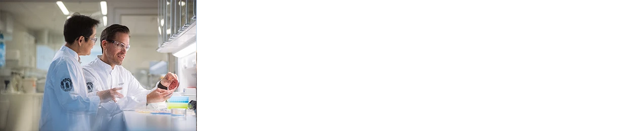 thumbnail_woman-and-man-in-lyngby-lab