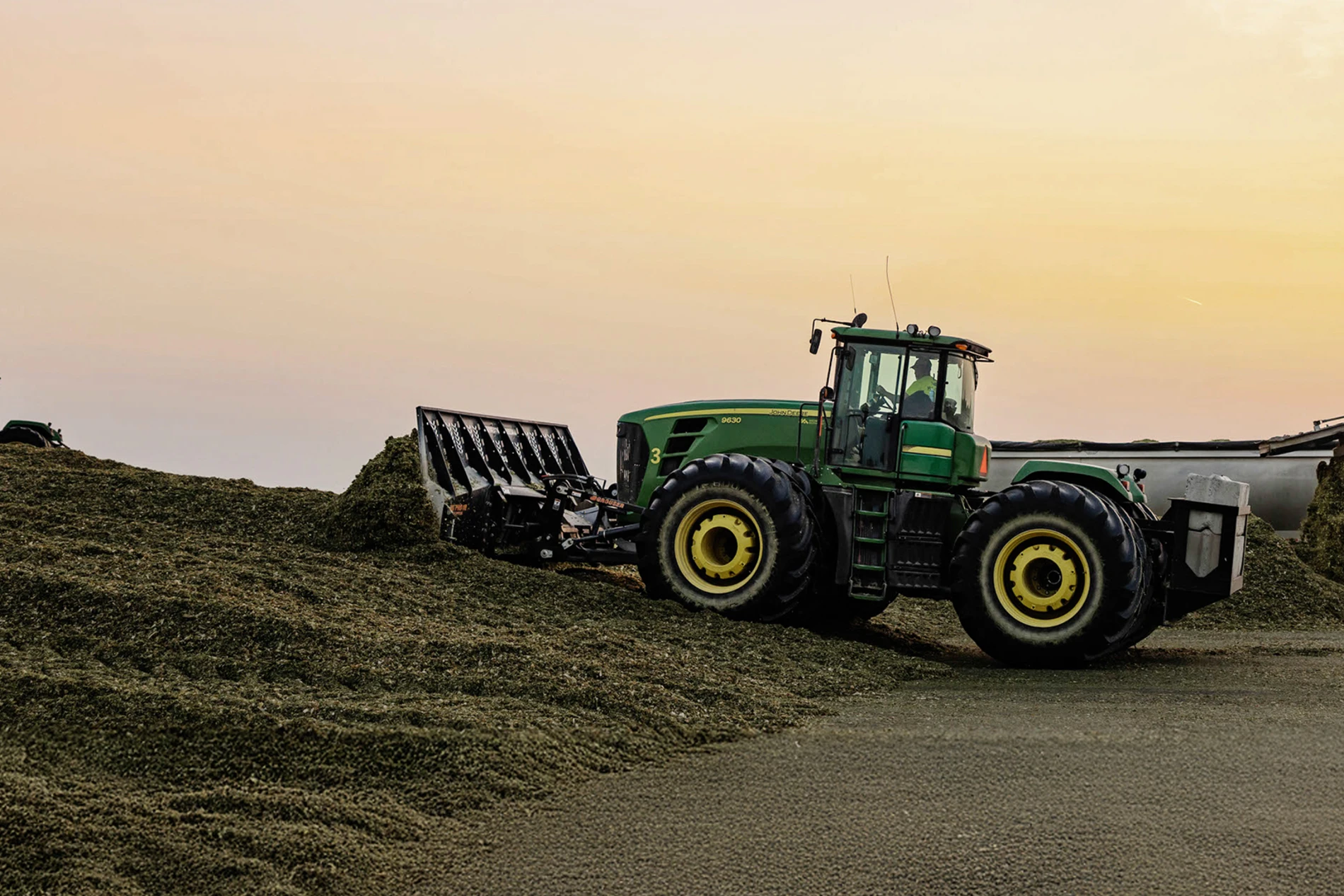 silage_tractor
