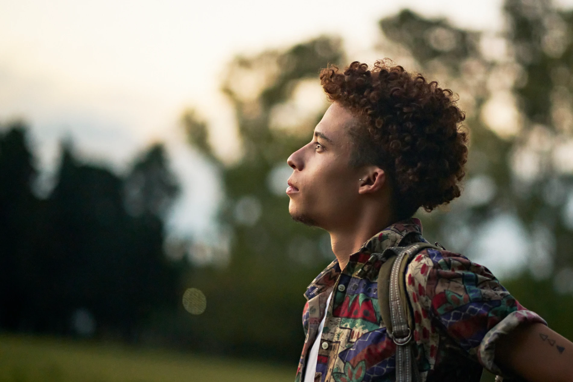 Person_looking_towards_a_sustainabe_future